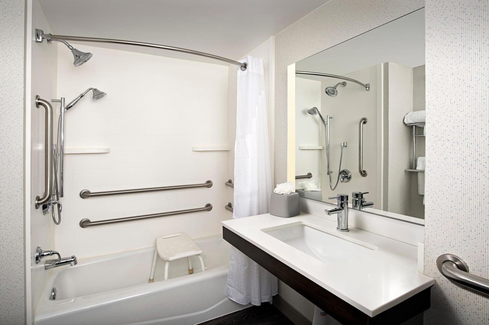 Holiday Inn Express & Suites Baltimore - BWI Airport North By Ihg Linthicum Exterior foto